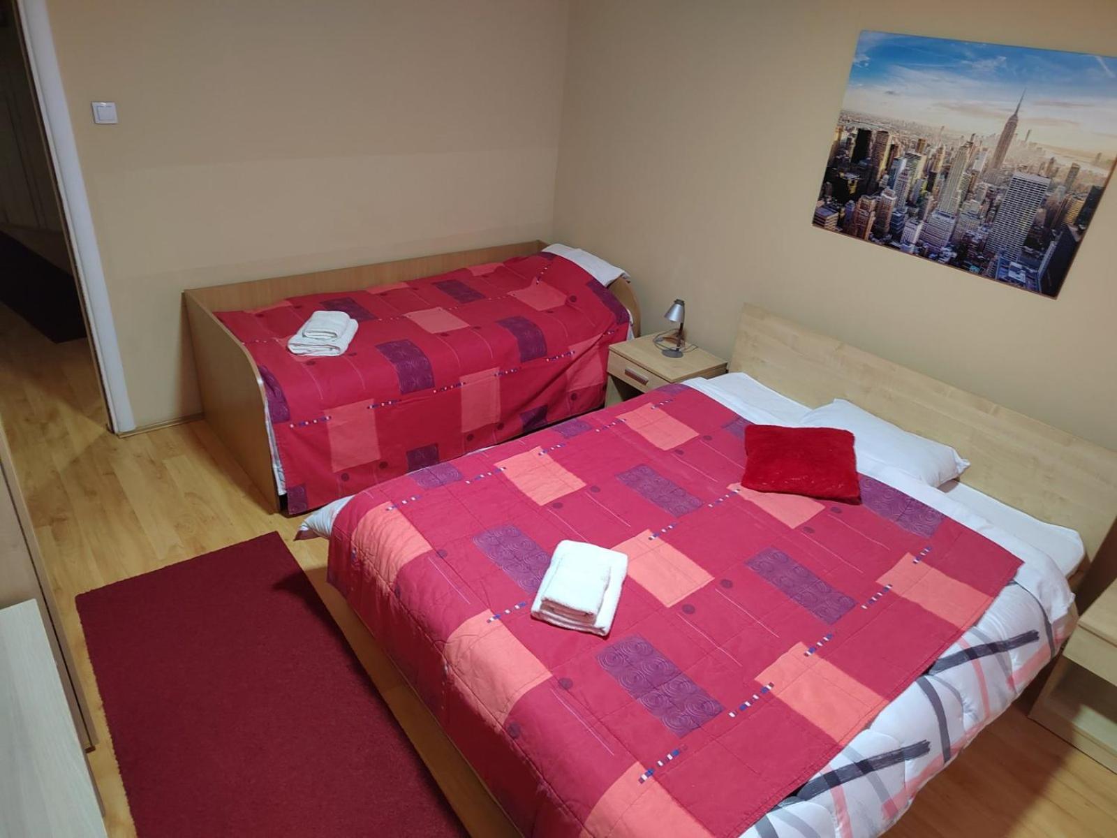 Bed And Breakfast Majesty Nis Bagian luar foto