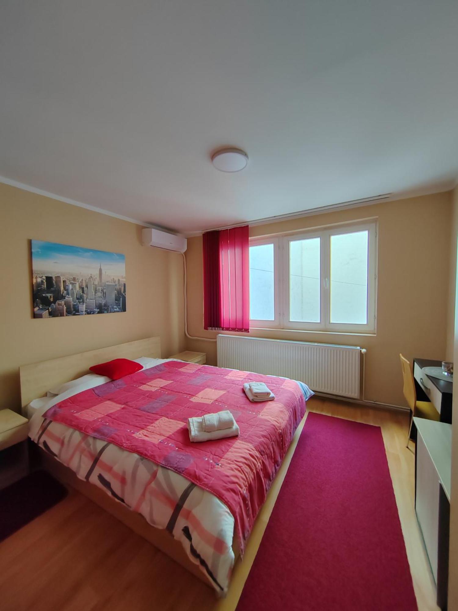Bed And Breakfast Majesty Nis Bagian luar foto