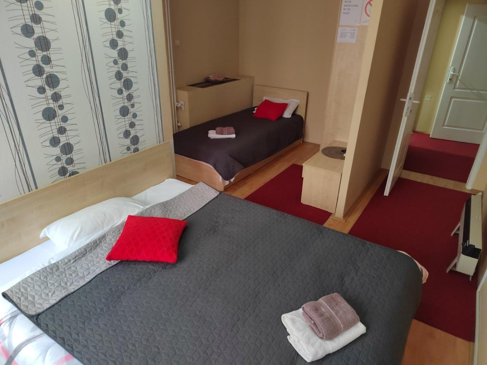 Bed And Breakfast Majesty Nis Bagian luar foto